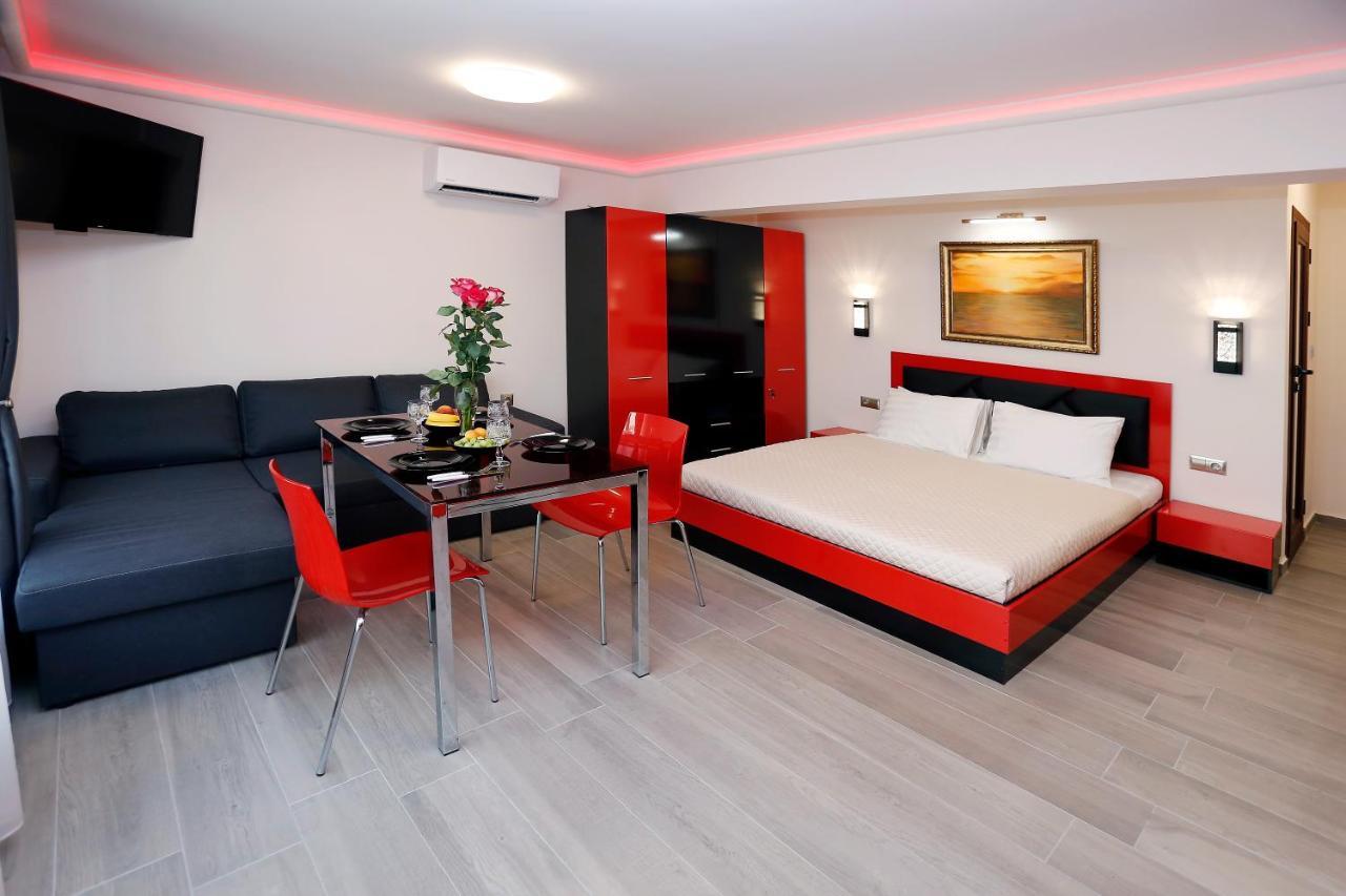 Deluxe 2 Studios City Center Burgasz Kültér fotó