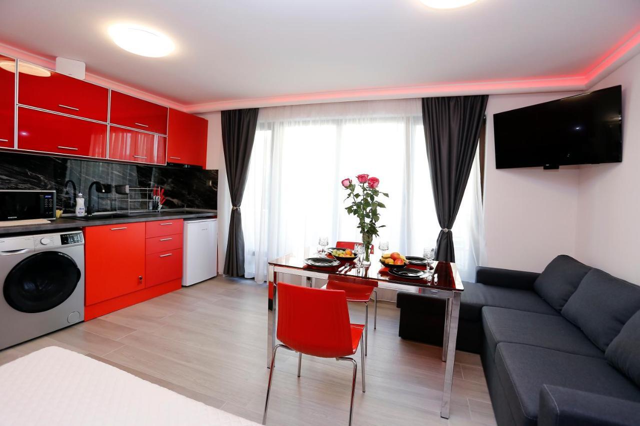 Deluxe 2 Studios City Center Burgasz Kültér fotó