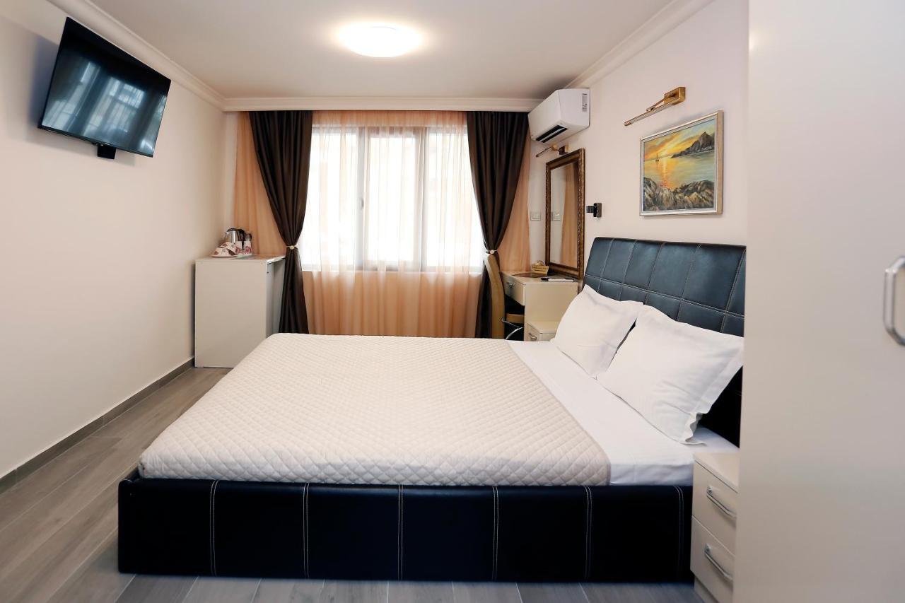 Deluxe 2 Studios City Center Burgasz Kültér fotó