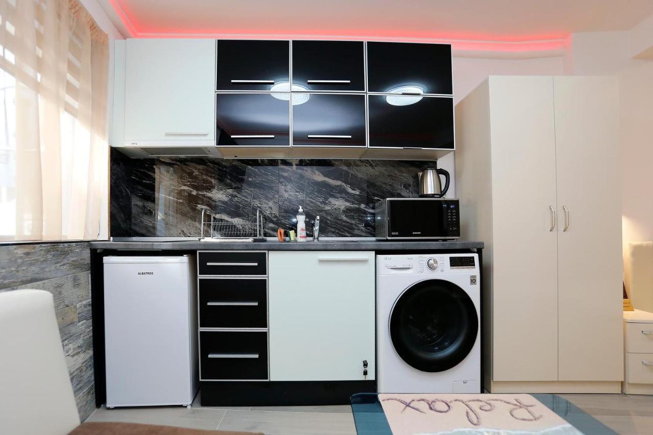 Deluxe 2 Studios City Center Burgasz Kültér fotó